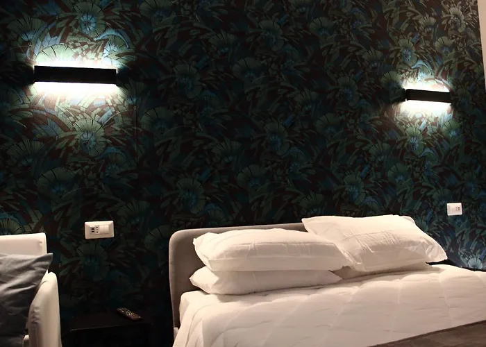 Vite 99 - Piazza Di Spagna 4* Roma