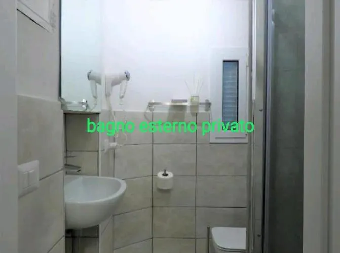Vite 99 - Piazza Di Spagna 4* Roma