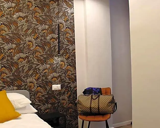 Vite 99 - Piazza Di Spagna 4*