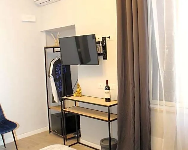 Vite 99 - Piazza Di Spagna Oda ve Kahvaltı Roma
