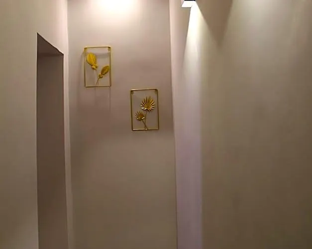 Acomodação com café da manhã  Vite 99 - Piazza Di Spagna 4*